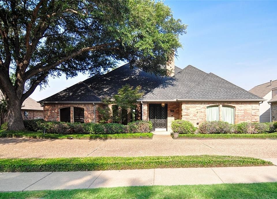 1st image of 2819 Cambridgeshire Dr