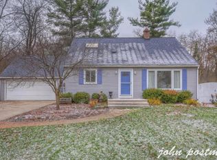 3539 Goodwood Dr SE, Grand Rapids, MI 49546