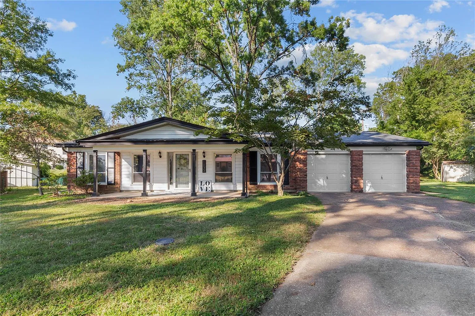 1033 Flair Ct photo 1