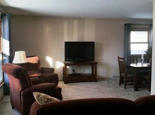 4460 S 15th St, Milwaukee, WI 53221