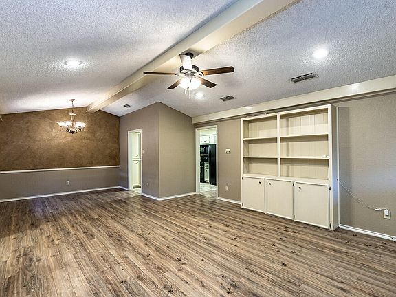 4th image of 5809 2nd St