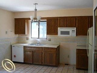 3rd image of 47828 Westbrook Ct