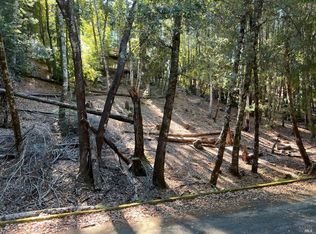 27208 Bear Circle, Willits, CA 95490