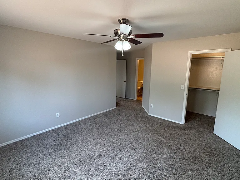 15070 N 150th Ln — Photo 12
