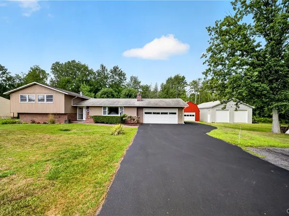 8165 Caughdenoy Rd, Clay, NY 13041