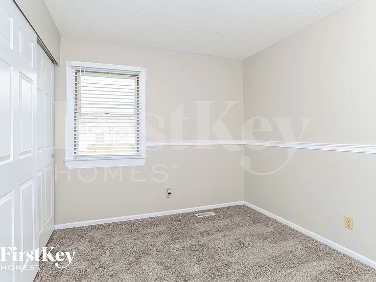 5873 Gilmore Dr — Photo 11