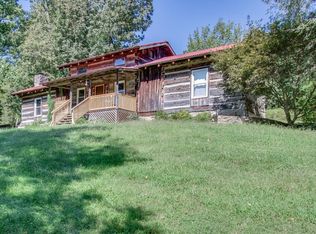 33 Kemp Hollow Rd, Pleasant Shade, TN 37145