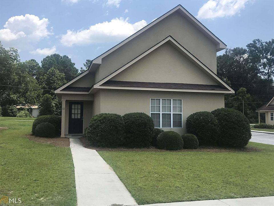 1st image of 11 Clayton Ln