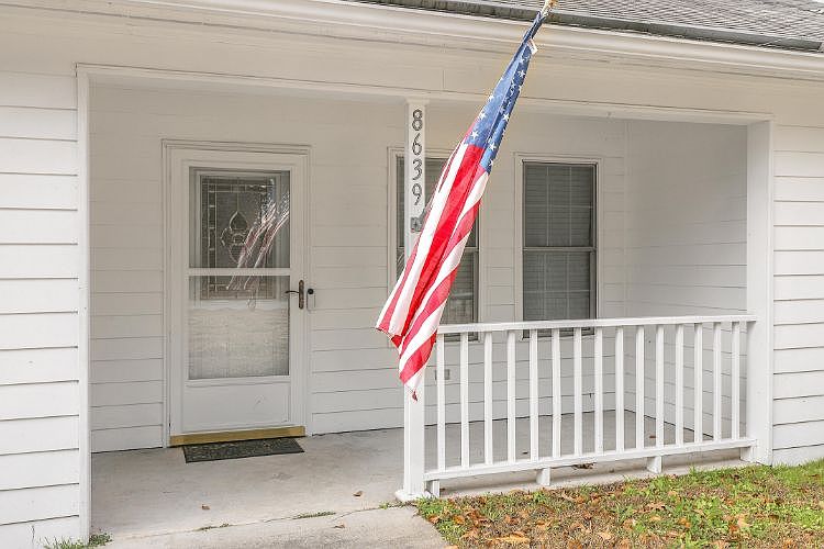 1st image of 8639 Deerwood Dr