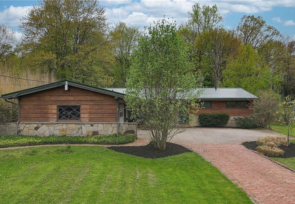 1st image of 35990 Timberlane Dr
