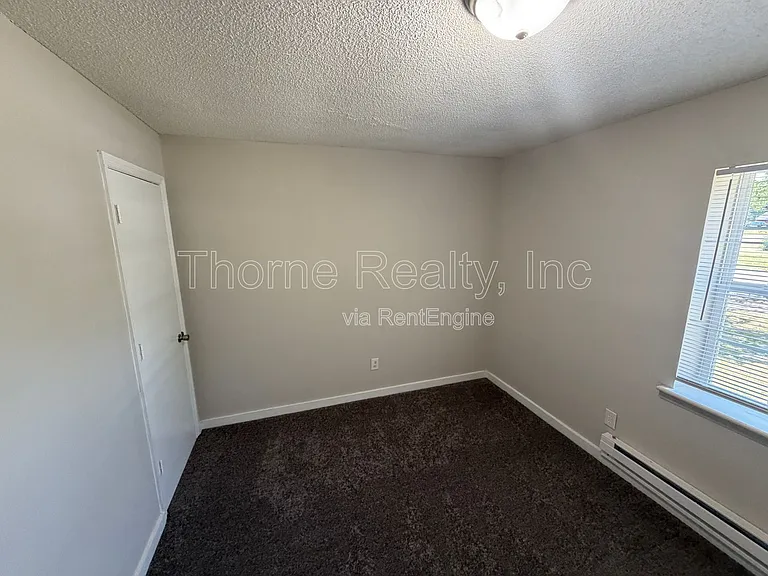 605 E Wilson St — Photo 7