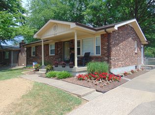 5213 Mount Marcy Rd, Louisville, KY 40216