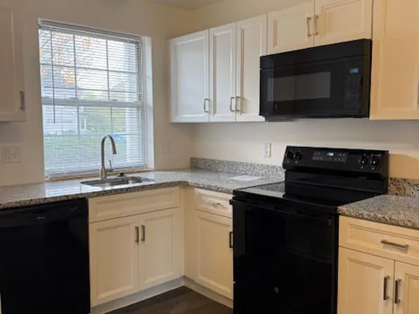 620 E Front St, Lititz, PA 17543