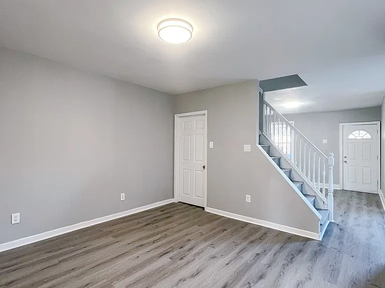 215 N 9th St — Photo 3