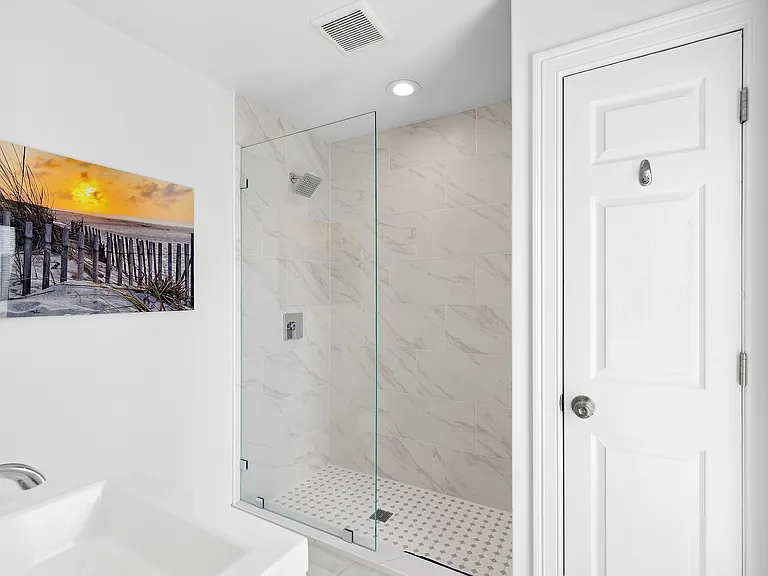 829 Dune Rd — Photo 12