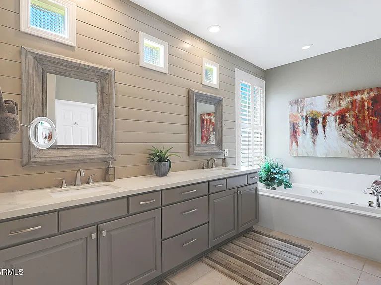 1740 W Bartlett Way — Photo 14
