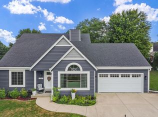 2554 S Sterling CIRCLE, East Troy, WI 53120
