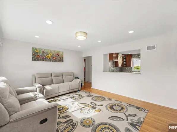 813 Morton St, East Rutherford, NJ 07073