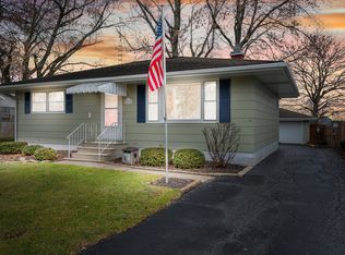 1138 Commercial St, Sycamore, IL 60178