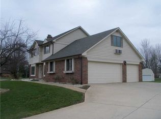 1680 Wellington Ct, Avon, IN 46123