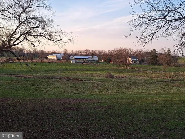 1164 Blattadahl Rd, Mohrsville, PA 19541