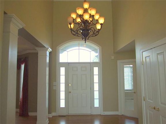 2nd image of 4578 Pine Tree Ct