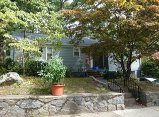 47 Cricket Ln, West Roxbury, MA 02132