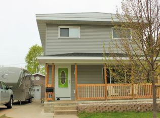 213 E Chocolay St, Munising, MI 49862