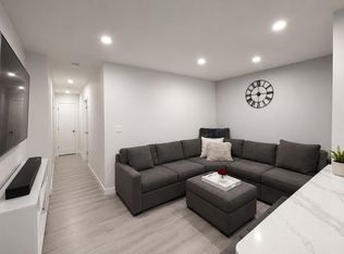 21-68 29th St #1, Astoria, NY 11105