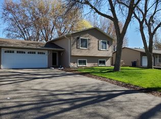 10360 108th Pl N, Maple Grove, MN 55369