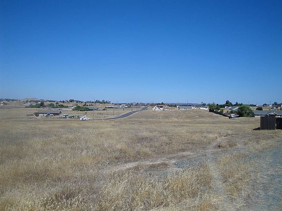 5th image of 4161 Coyote Dr