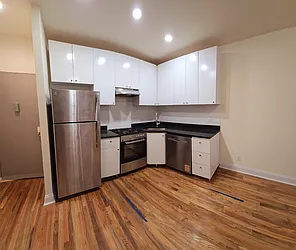 Rented by Metro Park Realty Inc