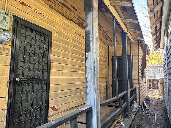 5th image of 90 Romney St