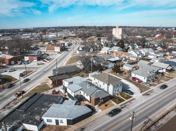 117 N Shamrock St, East Alton, IL 62024