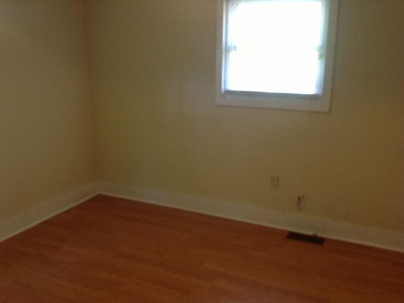 4th image of 4009 Catalpa Ave