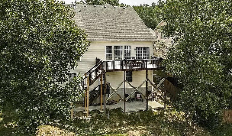 5817 Sterling Oaks Dr — Photo 48