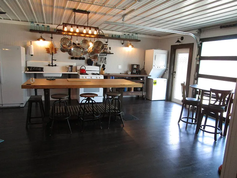 362 Sunshine Ave — Photo 9