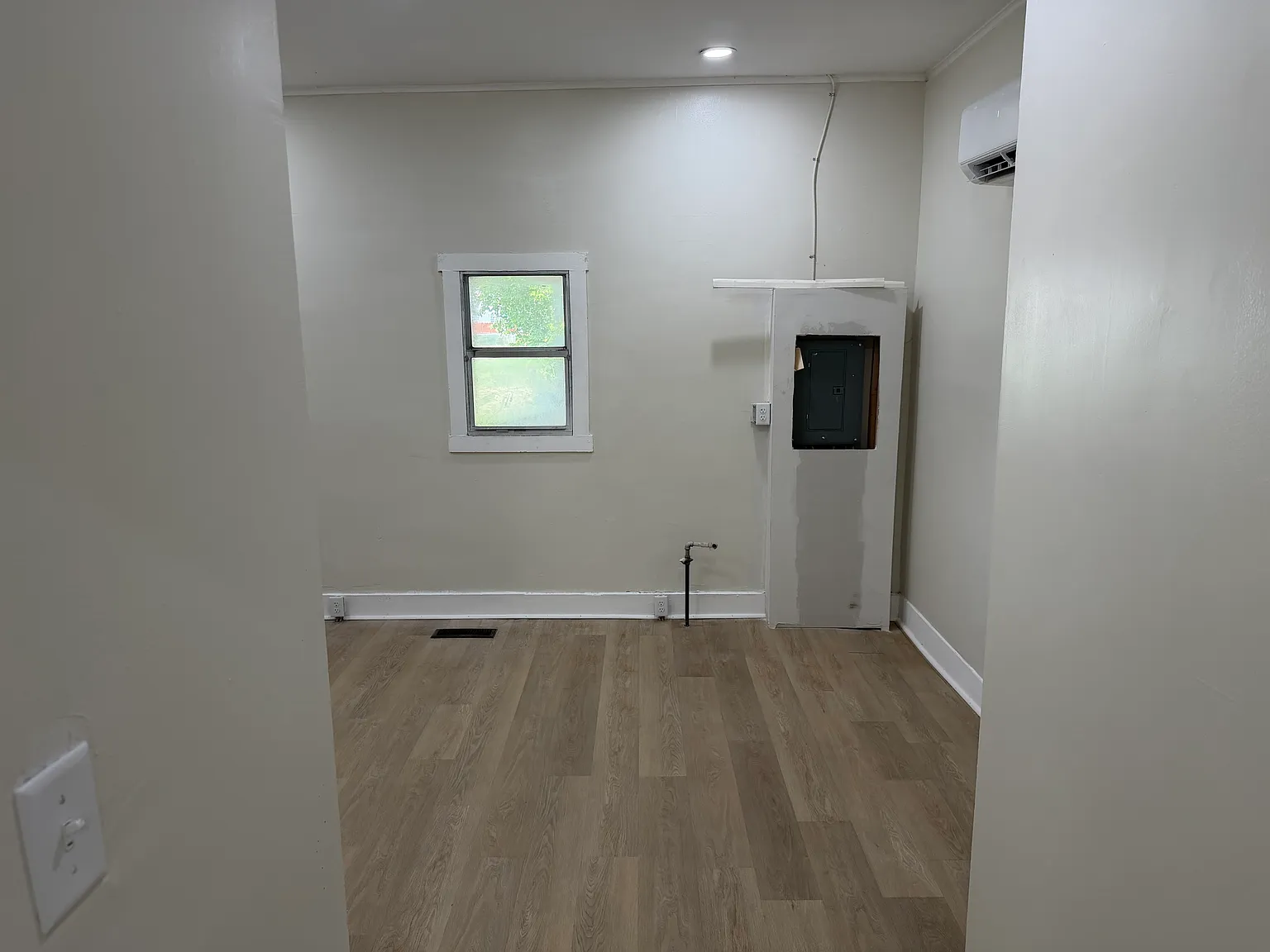 1 bed, 700 sqft, $1,250 — Photo 2