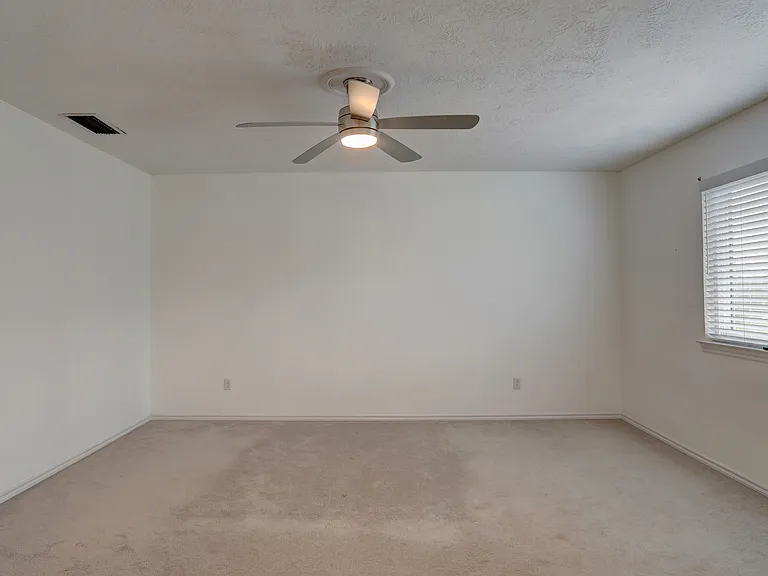 2102 Apollo Rd — Photo 17