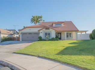 2683 W Fairview Dr, Rialto, CA 92377