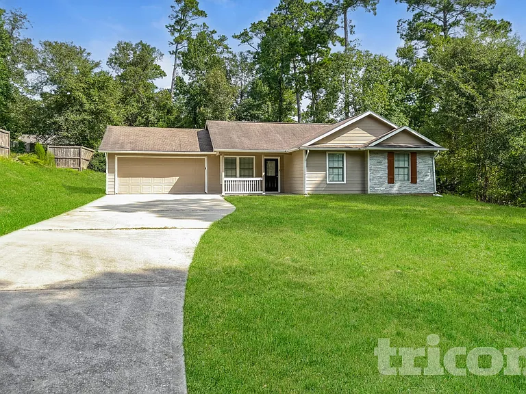 10951 Royal Forest Dr — Photo 1