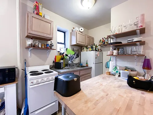 Rented by Compass | media 27