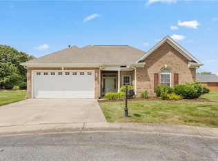 122 Haley Ct, Graham, NC 27253