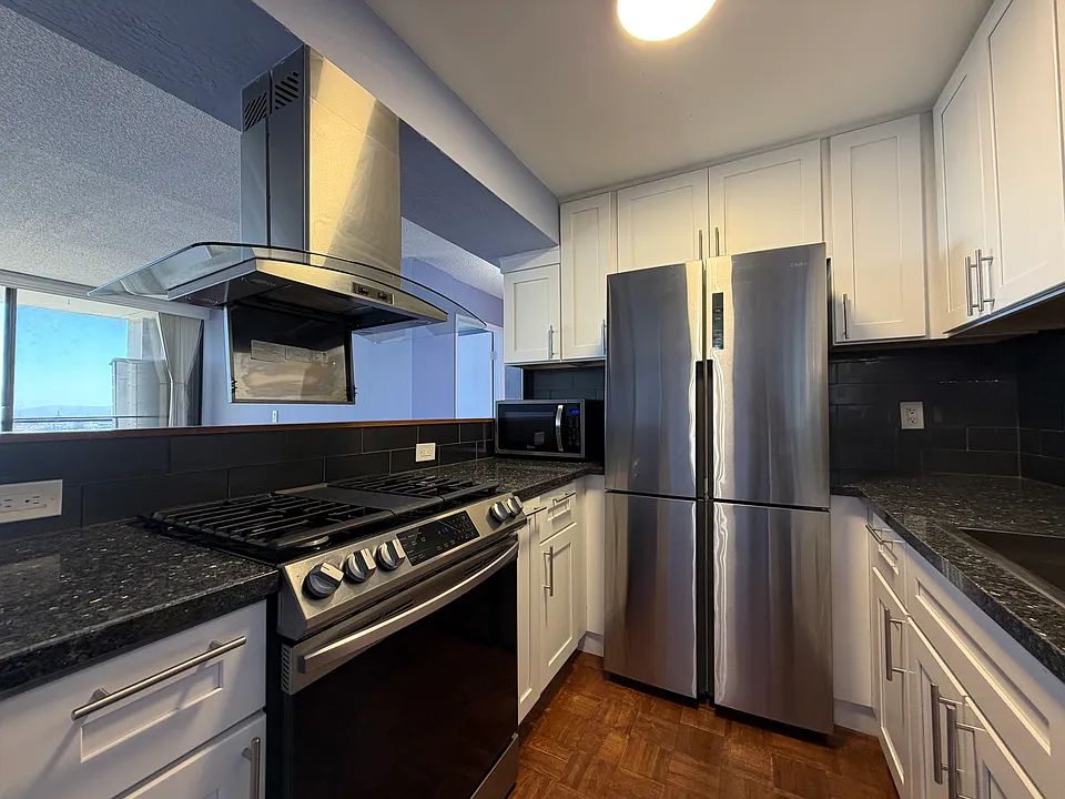 801 Franklin St #1004