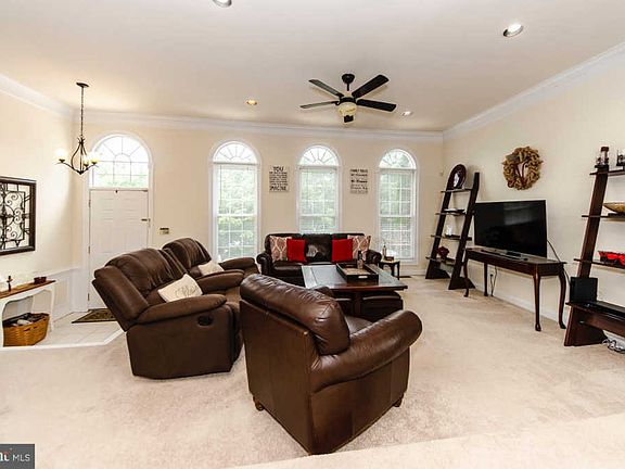 2nd image of 2756 Pembsly Dr