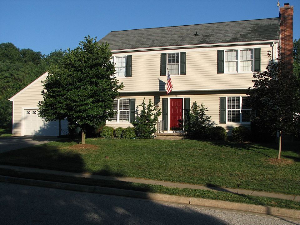 Front View of Hollis Ct.