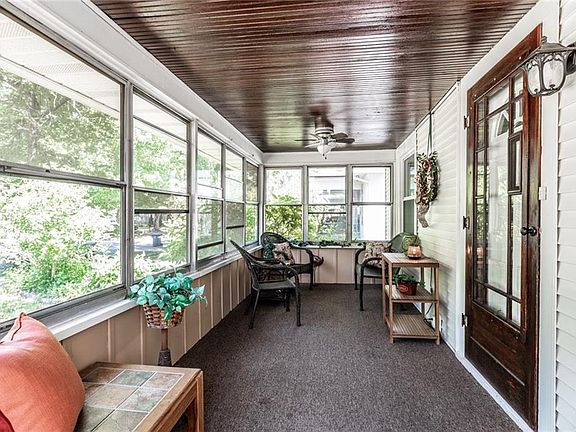 4th image of 5433 N Winthrop Ave