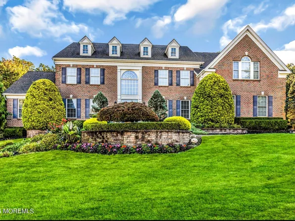 9 Livingston Court, Marlboro, NJ 07746