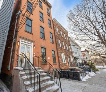 347 Pavonia Ave APT 2, Jersey City, NJ, 07302