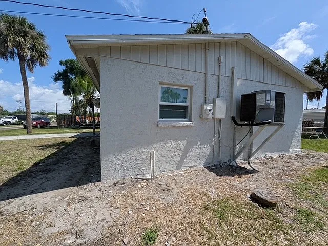 Building Photo - 7216 S Germer St